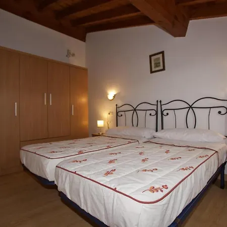 Casa Criseva Ii Avin